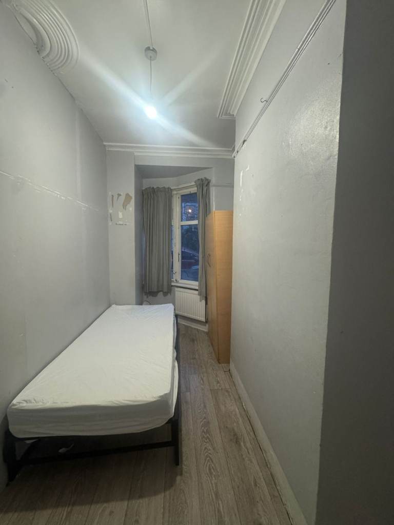 SINGLE ROOM SEVEN SISTERS, N17 – Walking Distance from station