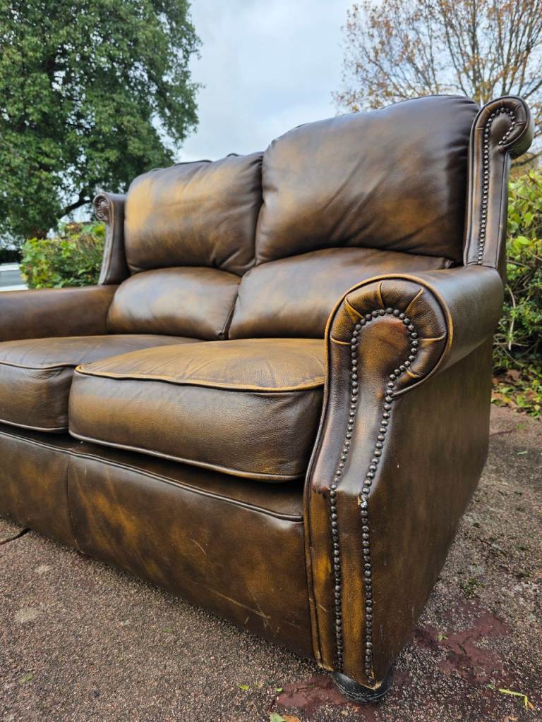 Thomas lloyd leather Chesterfield 