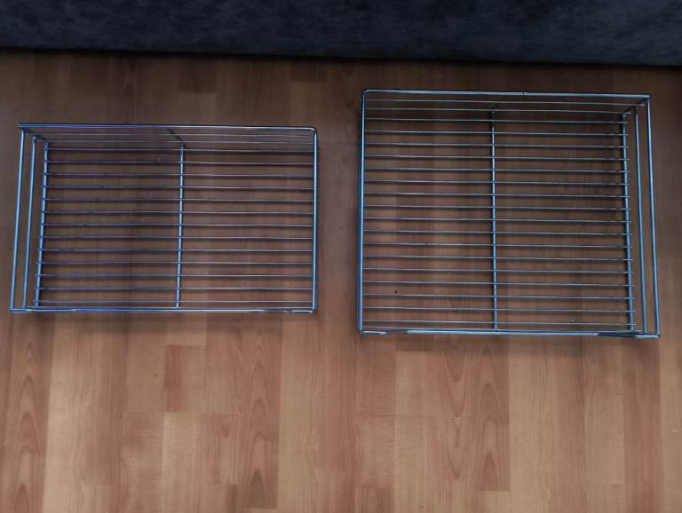 8 metal kitchen racks open to offers