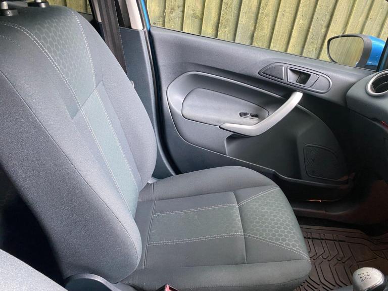 2009 Ford Fiesta 1.4 Titanium 5dr HATCHBACK Petrol Manual