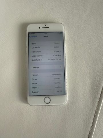 Apple iPhone 8 64GB - Silver, Good Condition | in Kilburn, London
