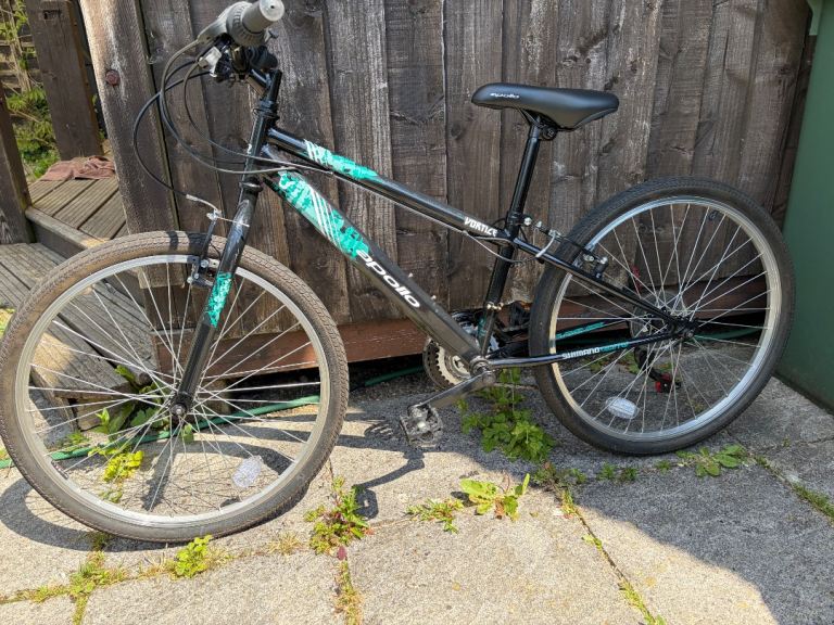 Apollo Vortice 24 Kids Bike