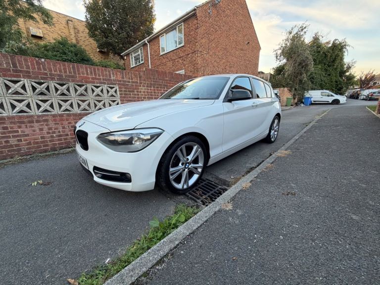 BMW, 1 SERIES, Hatchback, 2012, Manual, 1598 (cc), 5 doors