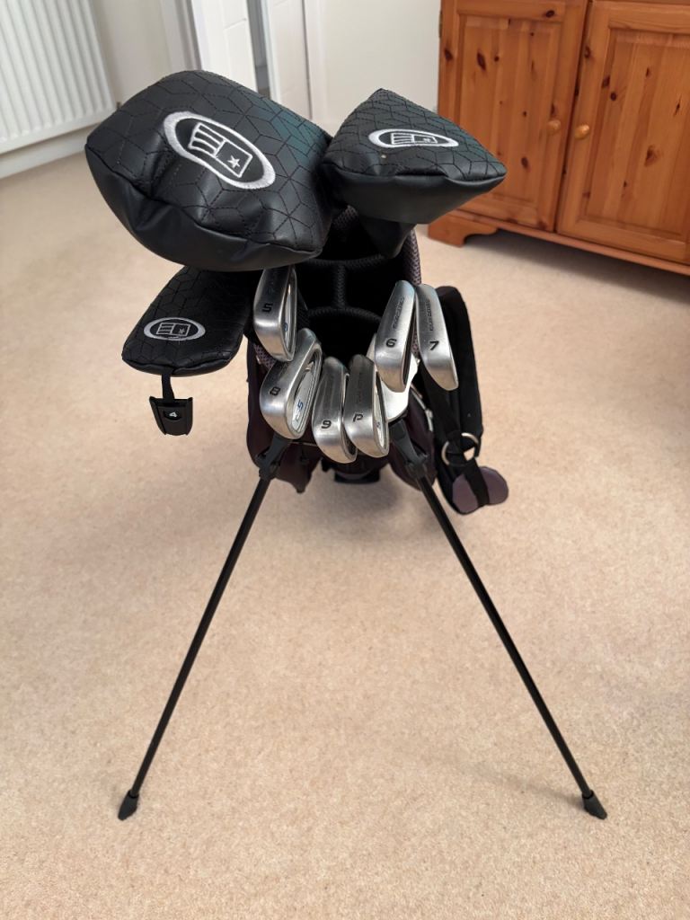 US kids TS5 66” carbon shaft set for sale with bag