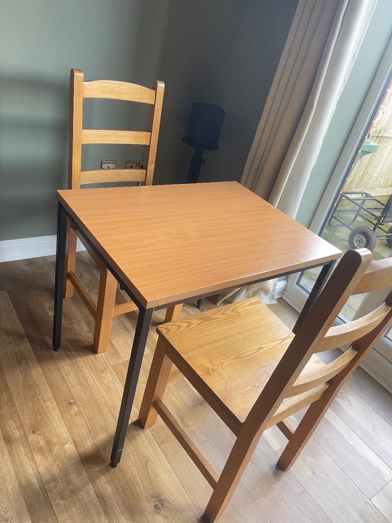 Dining Table with 2 Solid Wood Chairs – £30 – Quick Sale