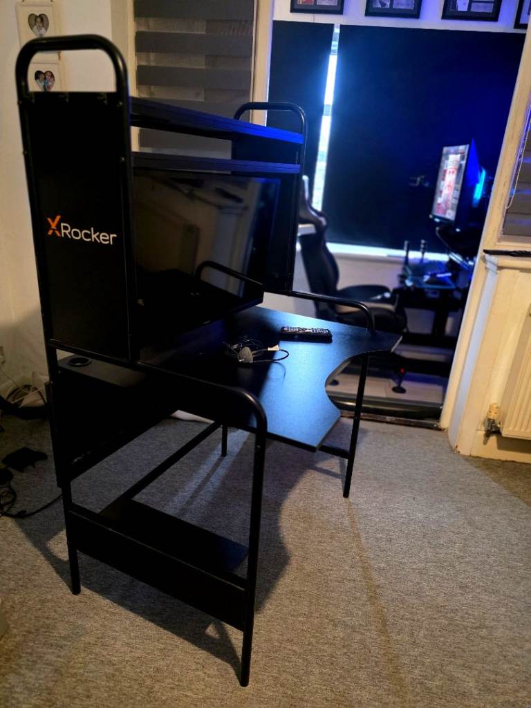 Gaming Setup Bundle – Desk + TV + Monitor Arm