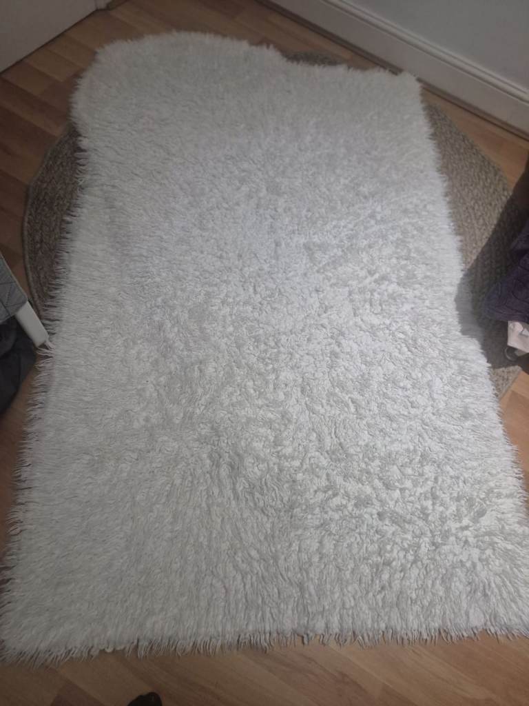 2 carpets