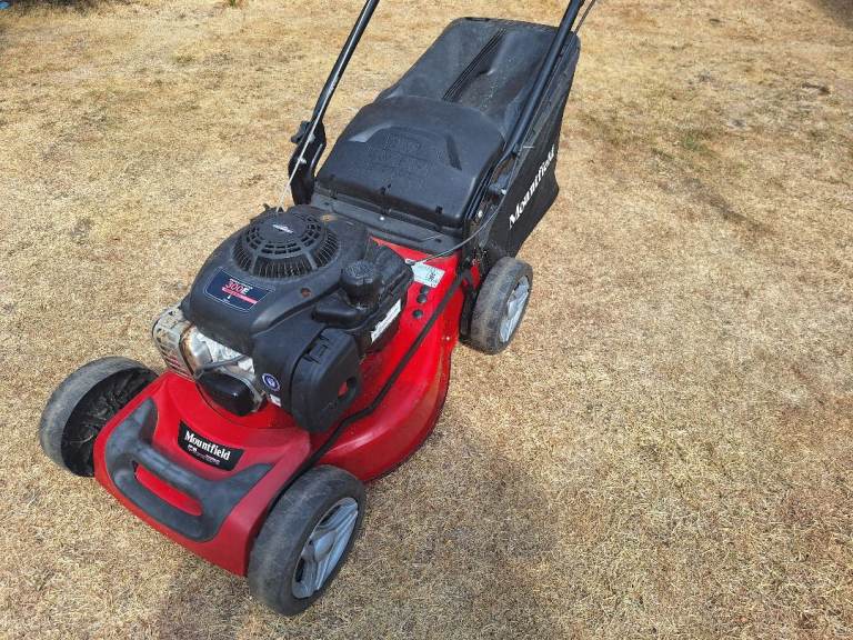 Mountfield SP164 Petrol Lawnmower – Good Condition, Red