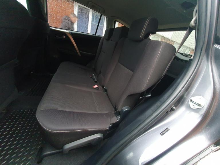 2013 Toyota RAV4 2.2 D-4D Icon SUV 5dr Diesel Manual 4WD Euro 5 (150 ps)