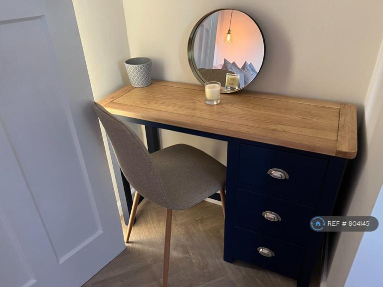 2 bedroom house in Sandileigh Avenue, Knutsford, WA16 (2 bed) (#804145)