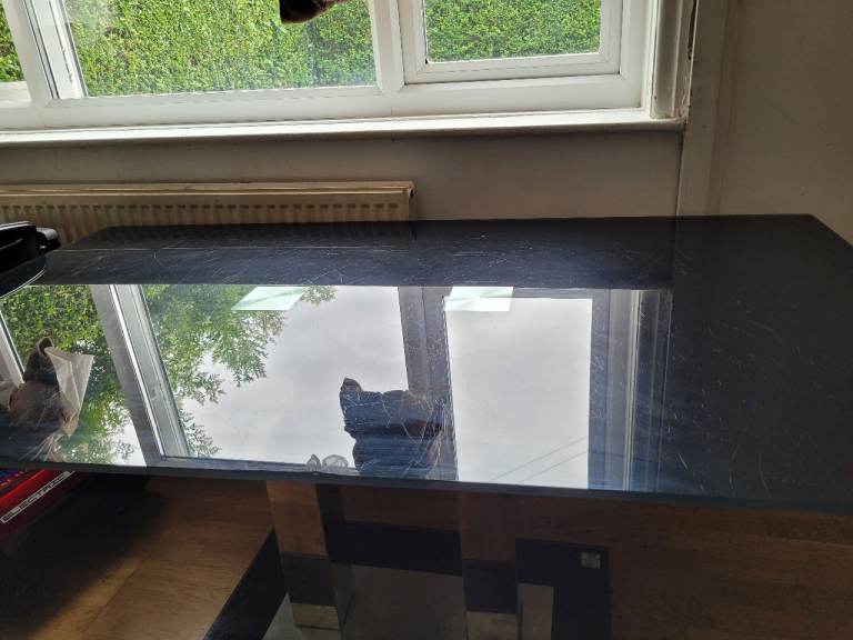 Black glass dining table 