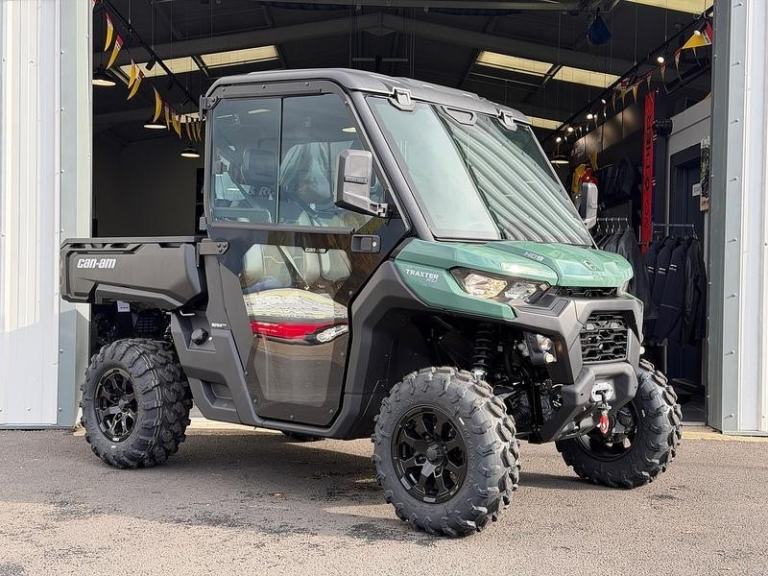 Can-Am Traxter 0.976 XU T HD9 ABS SSV 
