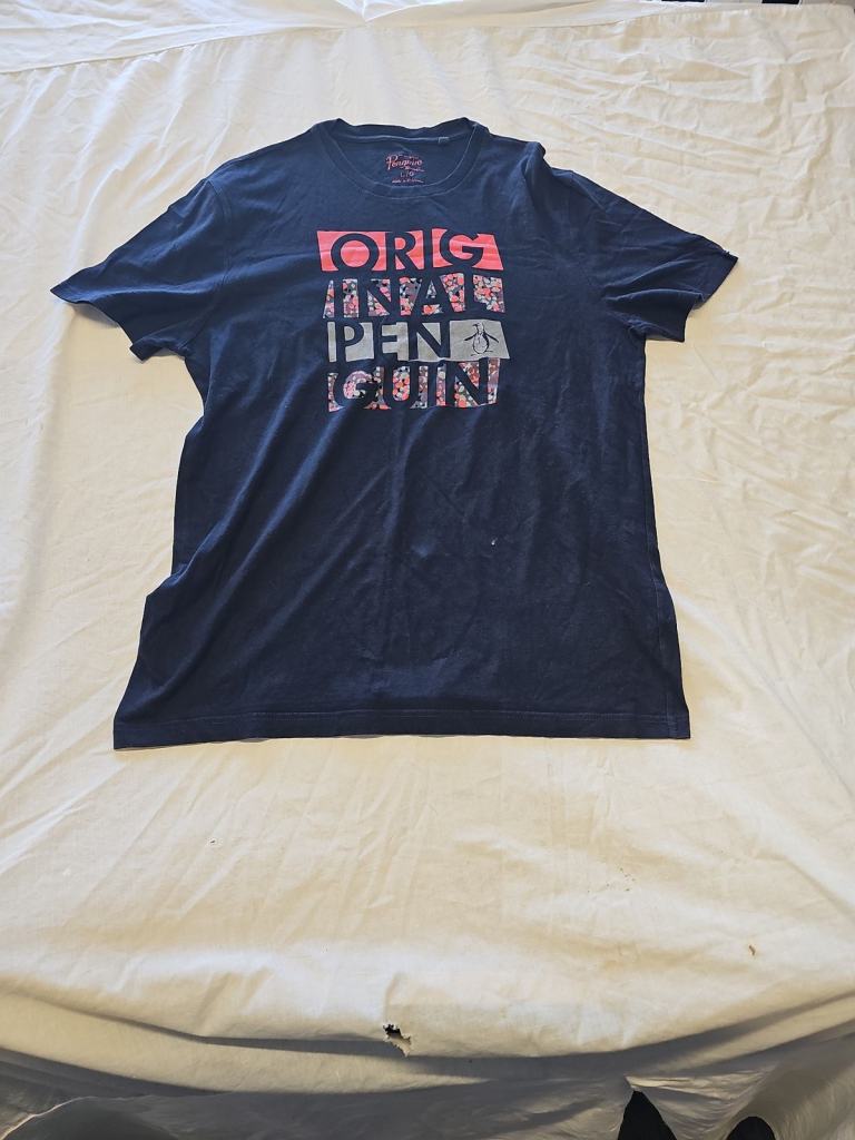 Original Penguin by Munsingwear Graphic T-Shirt - Navy Blue - Size Large  F535