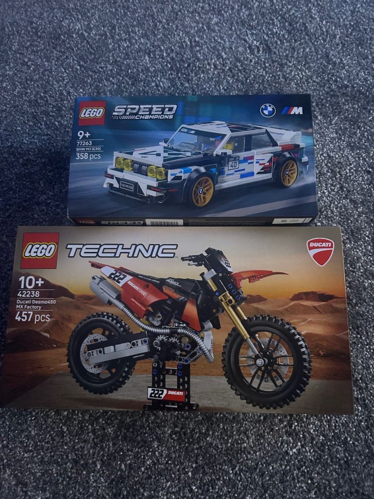 LEGO Speed Champions BMW M4 & Technic Ducati Panigale V4 R Sets