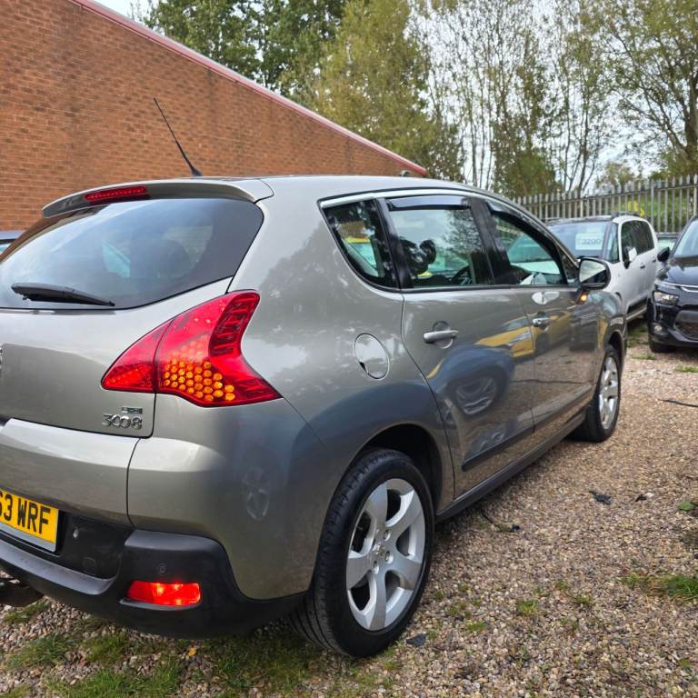 PEUGEOT 3008 ACTIVE E-HDi 1.6 DIESEL YEAR 2013 AUTOMATIC GEARBOX&LONG MOT £20 ROAD TAX PER YEAR!!!
