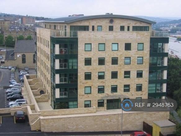 2 bedroom flat in Stone Gate House, Bradford, BD1 (2 bed) (#2948763)