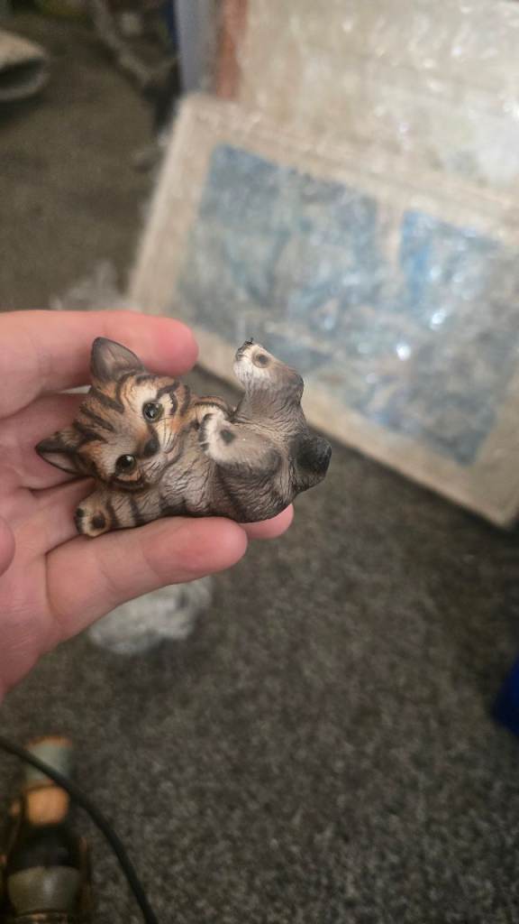 Cute Kitten Figurine – As Good As New