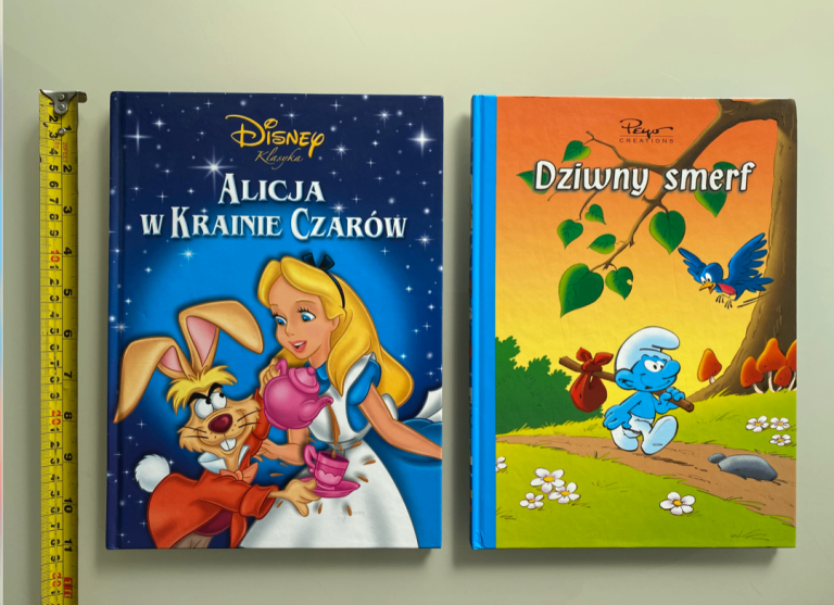 Alicja w Krainie Czarów & Dziwny Smerf – As Good As New