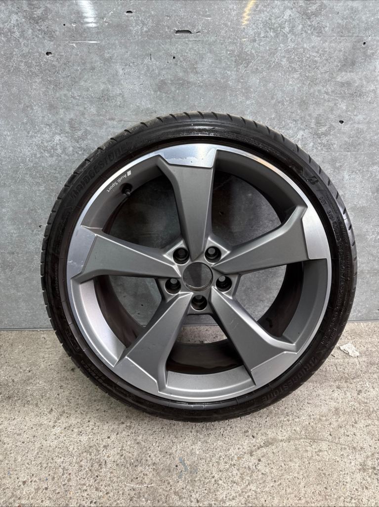Audi A4 B9 2016-2019 ALLOY SINGLE + TYRE 8W0601025CG 245/35ZR19 E-8.5X19H2