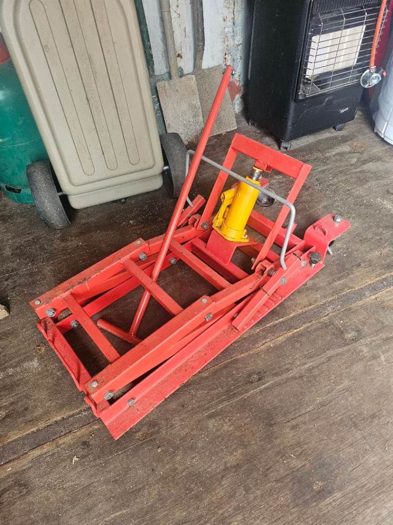 MOTORCYCLE JACK