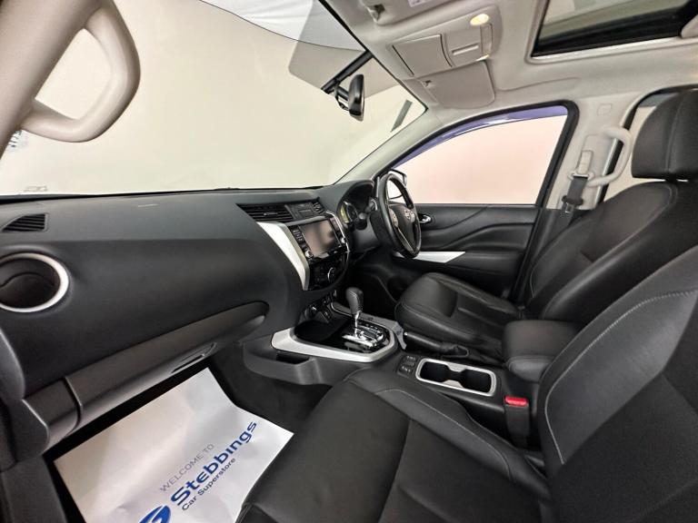 2019 Nissan Navara 2.3 dCi Tekna Auto 4WD Euro 6 4dr PICK UP Diesel Automatic