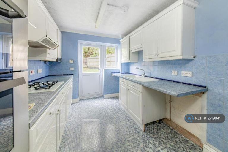 3 bedroom house in Grimsbury Green, Banbury, OX16 (3 bed) (#2719841)