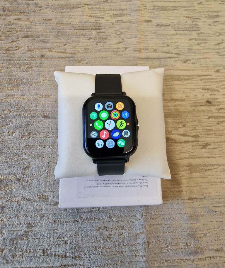 New Smartwatch – Bluetooth Calling, Custom Dial, Silicone Strap 