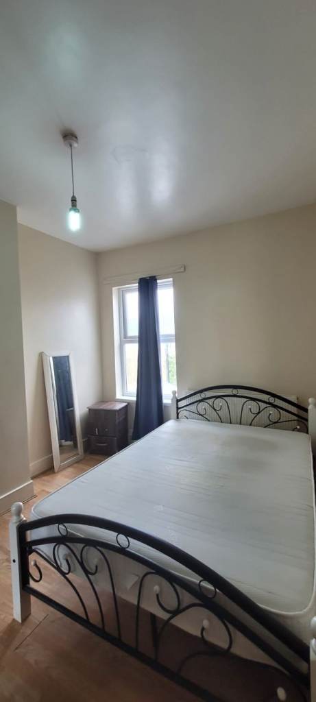 1 BEDROOM 1ST FLOOR FLAT IN WOOLWICH 
