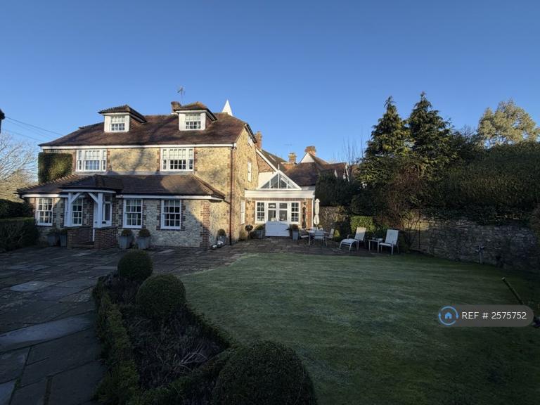 7 bedroom house in High Cross Road, Ivy Hatch, Sevenoaks, TN15 (7 bed) (#2575752)
