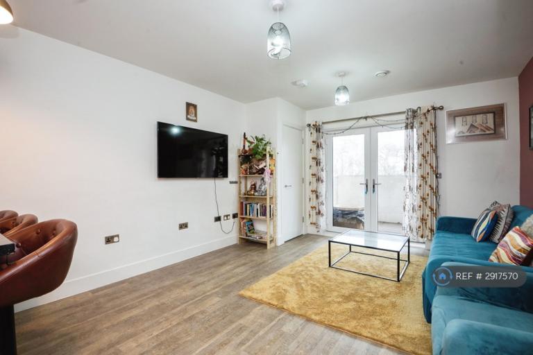 2 bedroom flat in Tranquil Lane, Harrow, HA2 (2 bed) (#2917570)