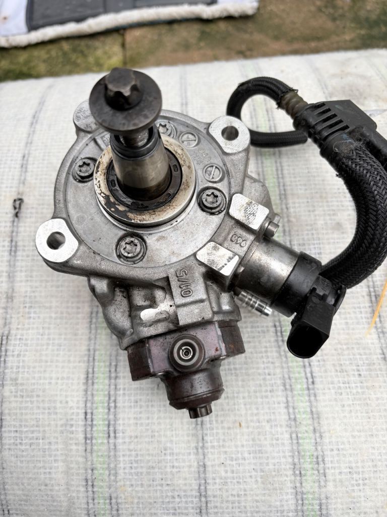 BMW F10/F20/E90 2.0D N47 High Pressure Fuel Pump (HPFP) - Bosh