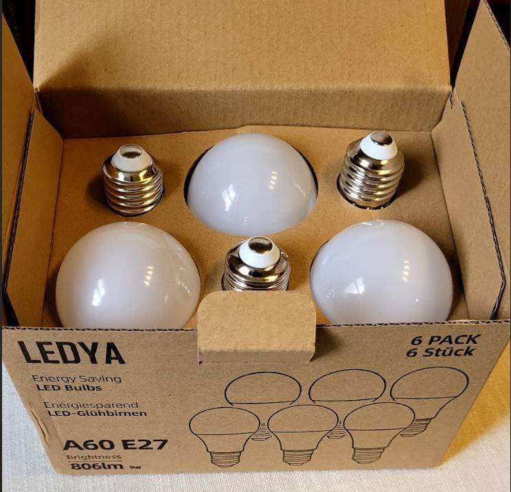  New LEDYA Energy Saving LED Bulbs E27 A60 (5 Pack)