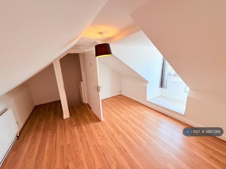 6 bedroom house in Ashley Terrace, Bath, BA1 (6 bed) (#2867268)