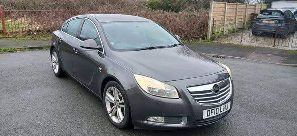 Vauxhall insignia sri  2  litre diesel manual with long mot till end of September 2026