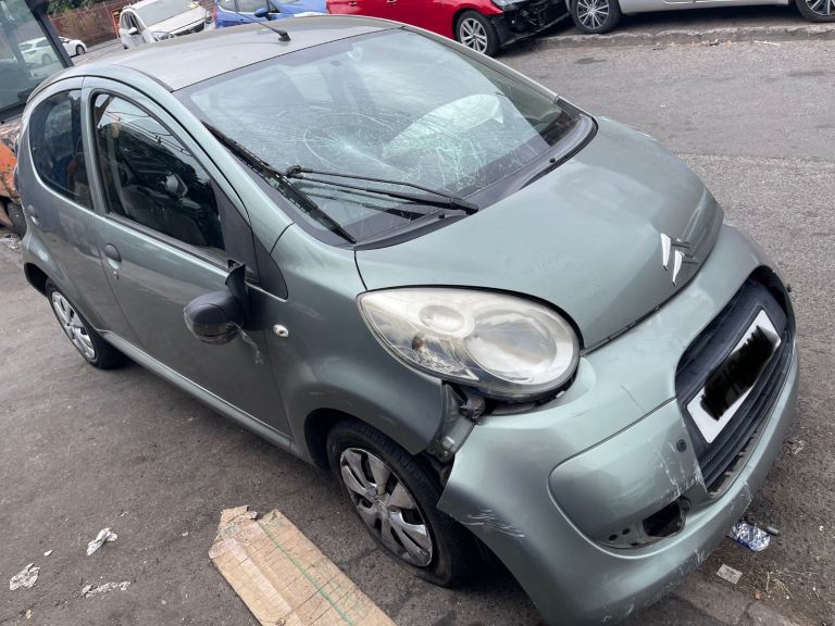 10 Citroen C1 Petrol 1.0 1KR-B52 5speed Green BREAKING parts 