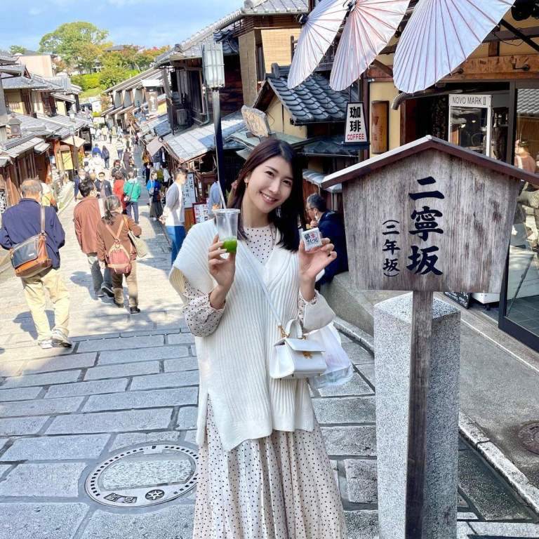 Yukina, from Japan, is looking for a local travel companion in the UK.