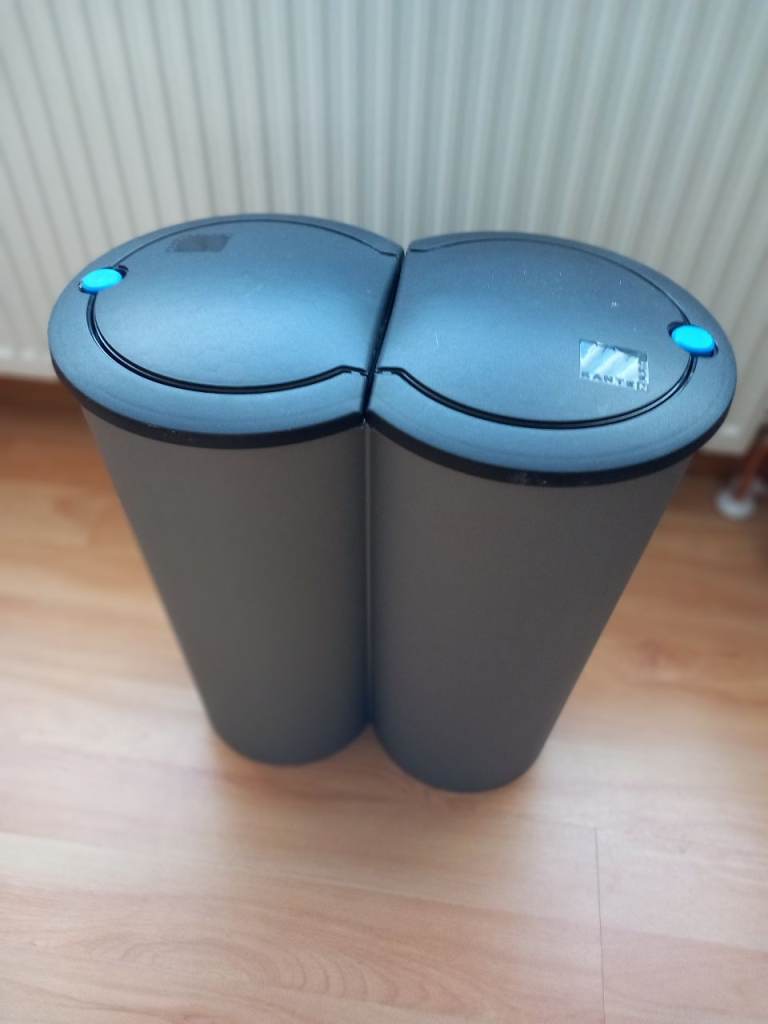 Duo bin. Kitchen recycling bins - 2 x 25L bins