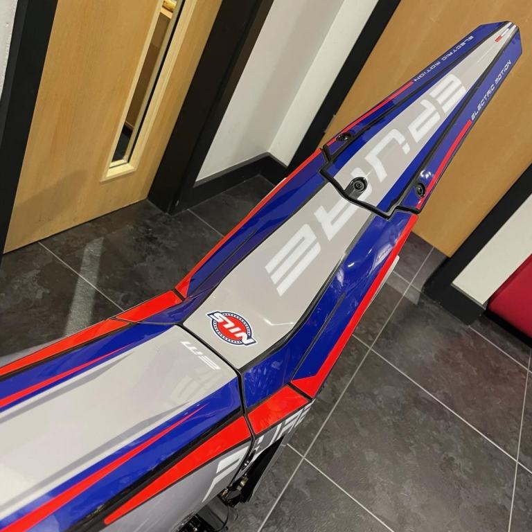 2022 EM EPURE ** EXCELLENT CONDITION** USED ELECTRIC TRIAL **EX SCHOOL**