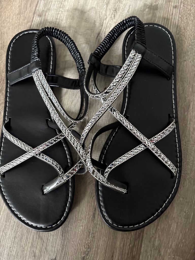 Brand new sandals 