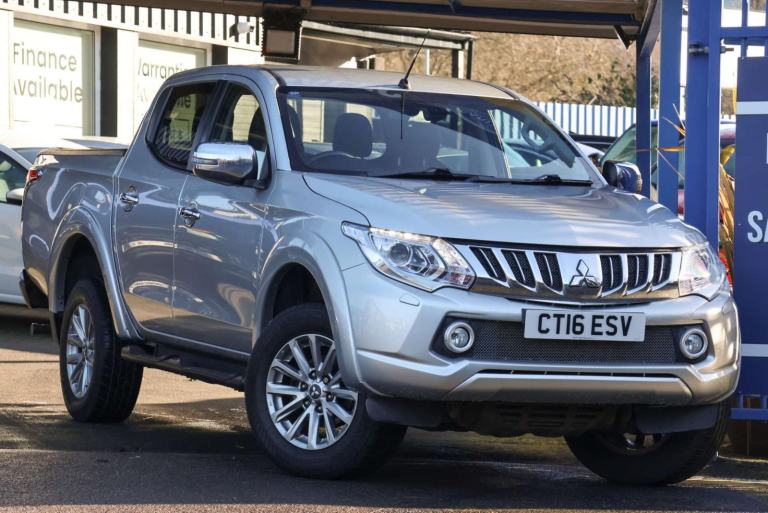 2016 Mitsubishi L200 2.4 L200 Barbarian Double Cab DI-D 4WD 5dr Pickup Diesel Ma