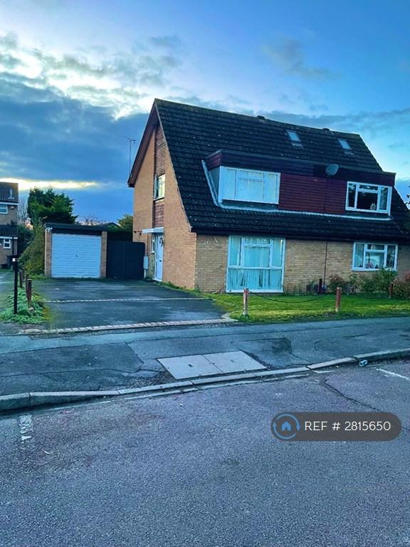 3 bedroom house in Lillibrooke Crescent, Maidenhead, SL6 (3 bed) (#2815650)