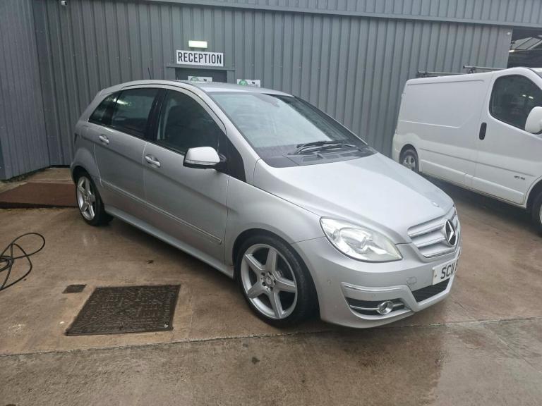 2011 Mercedes-Benz B Class B180 CDI Sport 5dr CVT Auto MPV Diesel Automatic