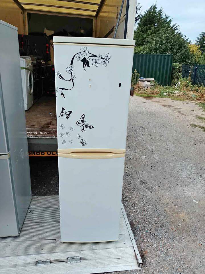 Fridge freezer with free delivery