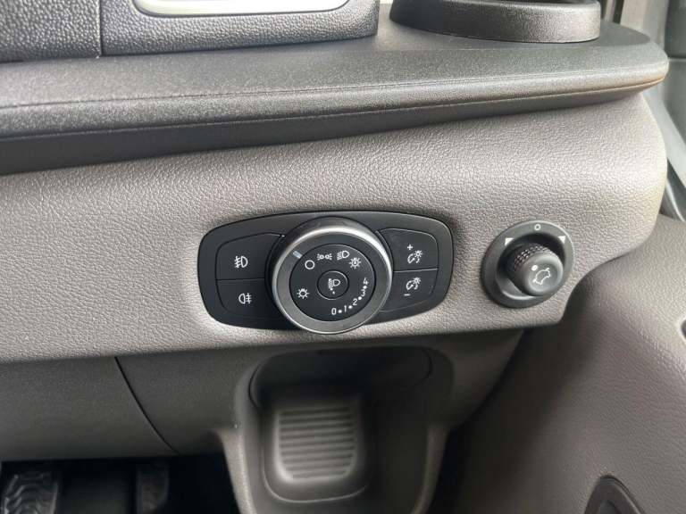 2024 Ford Transit 2.0 460 EcoBlue Trend Minibus Double Cab 5dr Diesel Manual RWD L4 H3 Euro 6 MIN...