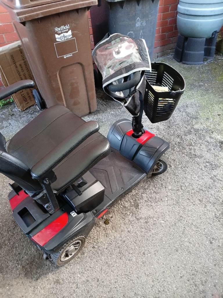 Mobility Scooter with Basket – Good Condition