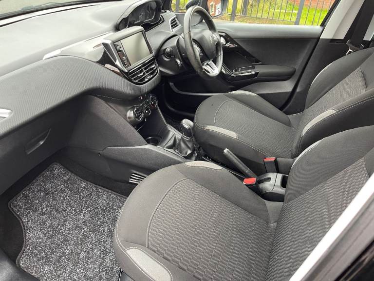 Peugeot 208 Active Blue Hdi 1560cc Diesel Hatchback 2016