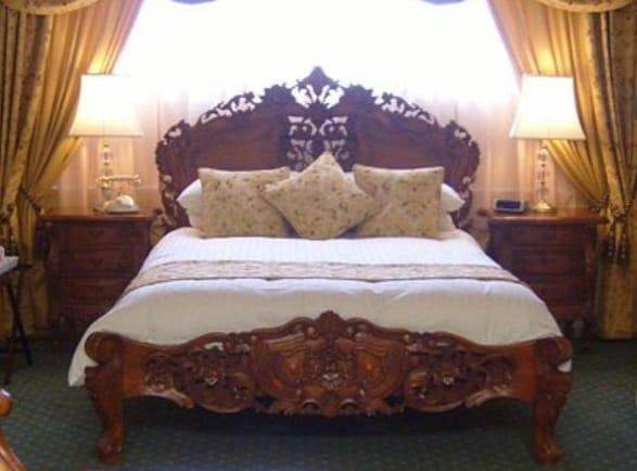 ROCOCCO STYLE BEDROOM SET