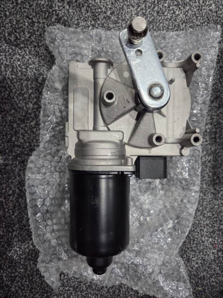 Audi Q7 wiper motor 