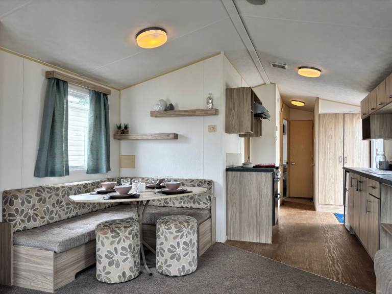 🌞 Willerby Salsa – Affordable Holiday Home at Harts Holiday Park, Kent 🏖️