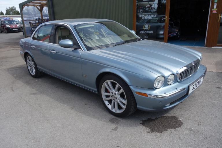 Jaguar XJ 2.7 TDVi Sovereign Saloon 4dr Diesel Automatic (214 g/km, 20... 2006/S